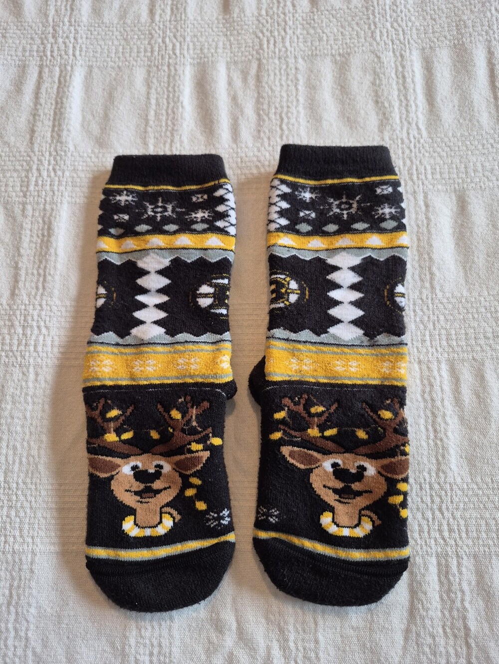 NHL Boston Bruins boys deer holiday design socks lots of stretch VGUC